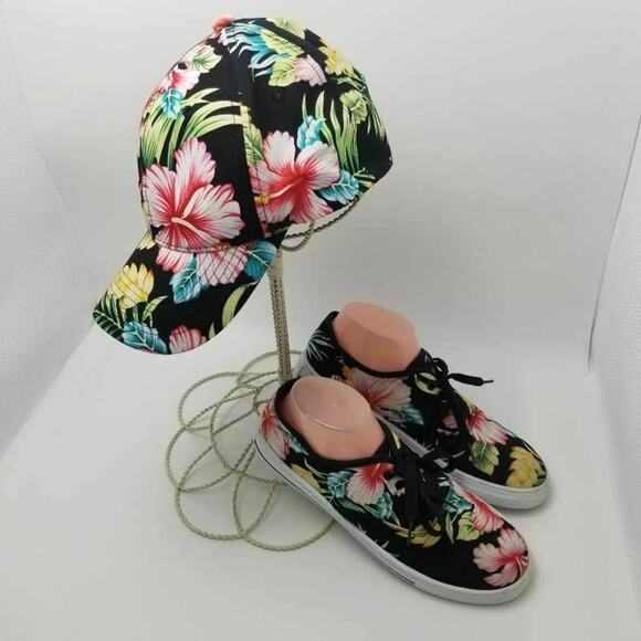 Sole Mates Floral Multicolor Lace Up Canvas Sneakers Size 10 without the hat - Picture 11 of 12